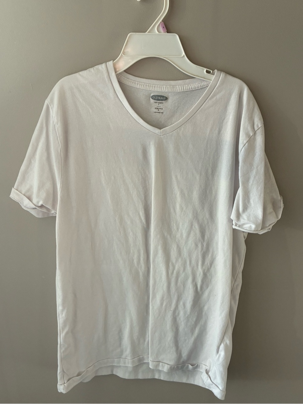 Old Navy Men’s White V-Neck Tee